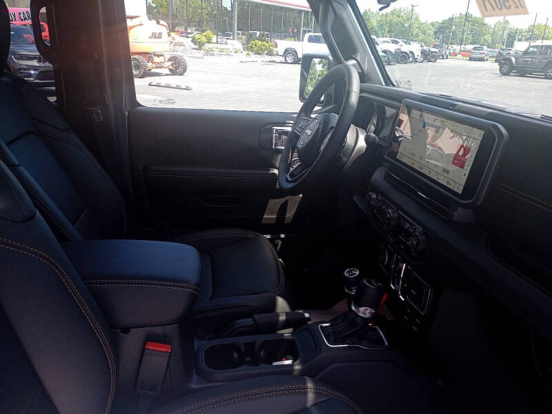 2025 Jeep Gladiator High Tide