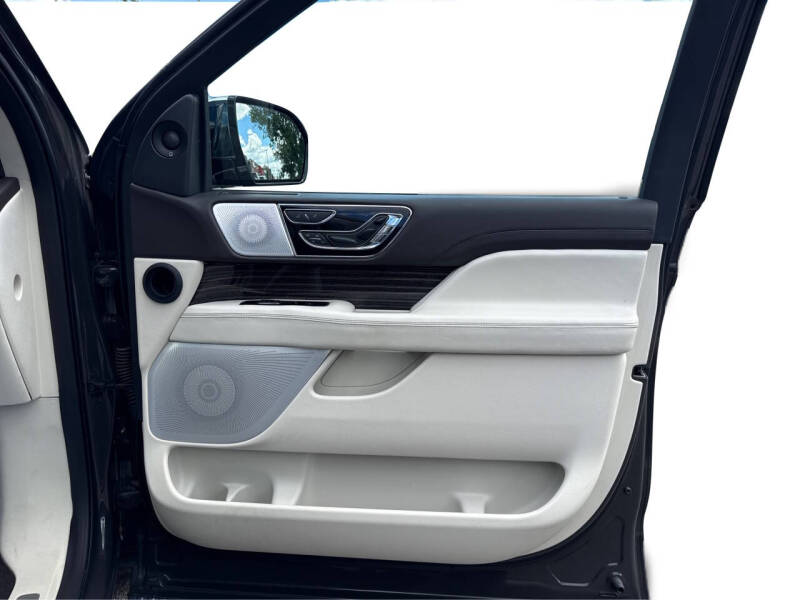 2024 Lincoln Navigator Black Label
