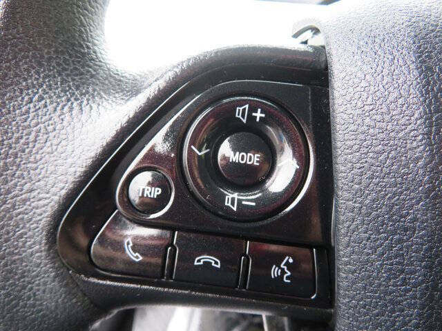 2022 Toyota Prius LE