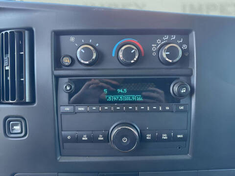 2023 GMC Savana 2500