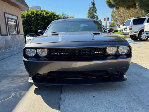 2014 Dodge Challenger SRT8 Core