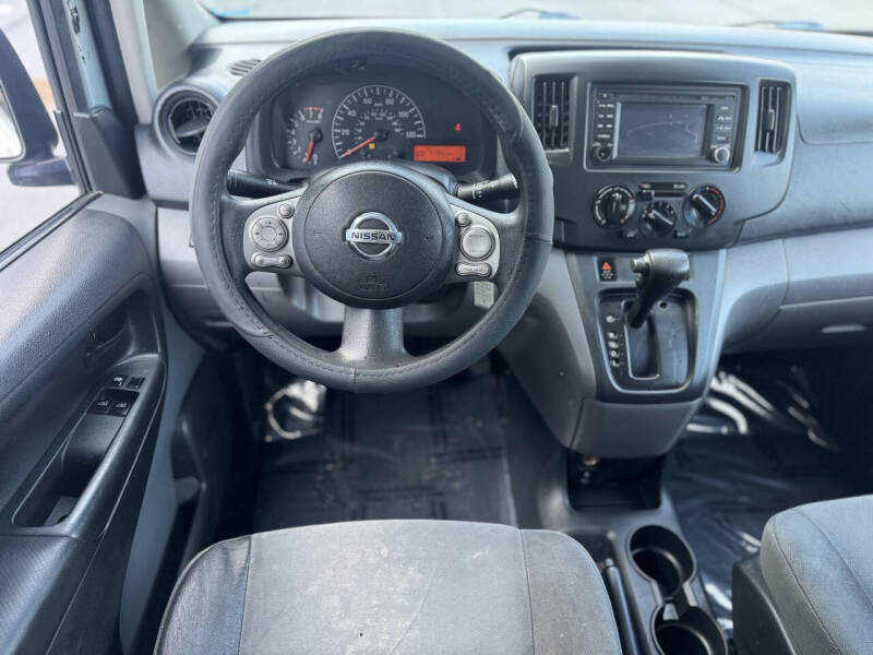 2013 Nissan NV200 SV