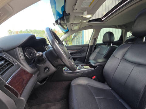 2015 Infiniti Q70 3.7