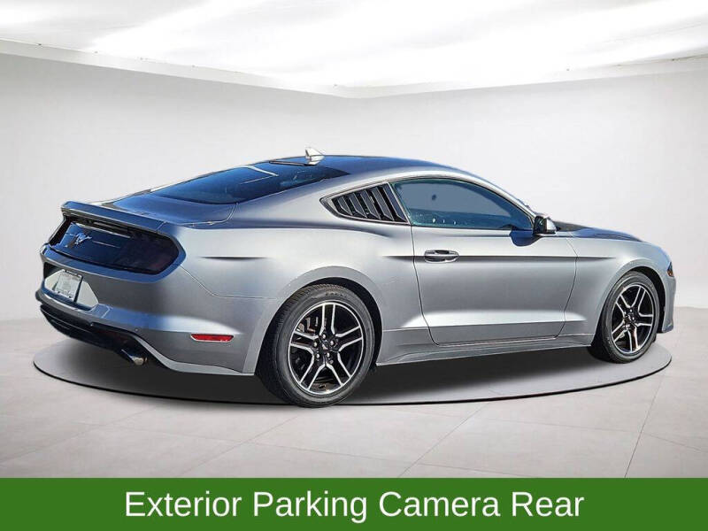 2022 Ford Mustang EcoBoost