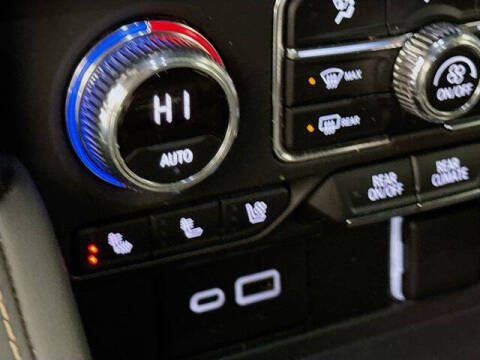 2022 GMC Yukon XL AT4