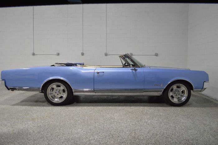 1965 Oldsmobile Starfire