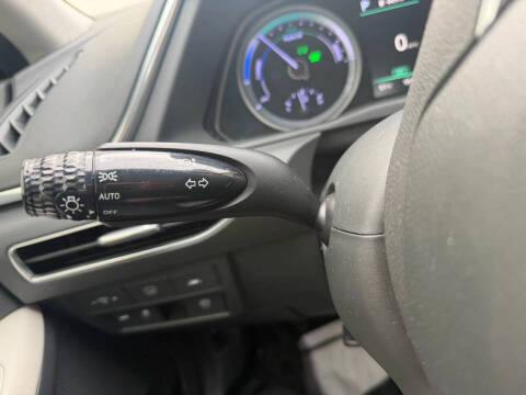 2022 Hyundai Sonata Hybrid Blue