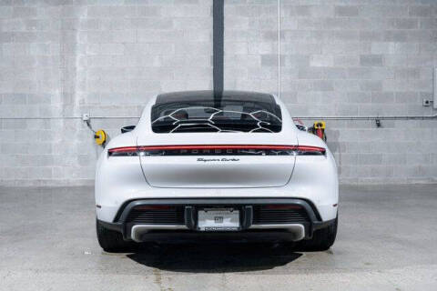 2021 Porsche Taycan Turbo