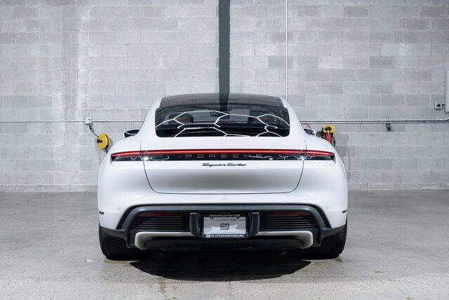 2021 Porsche Taycan Turbo