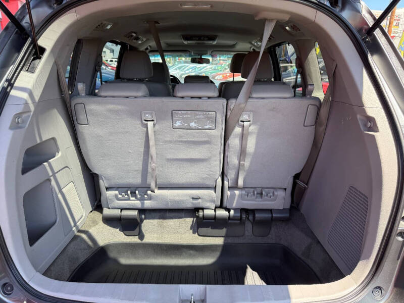 2012 Honda Odyssey EX-L w/DVD