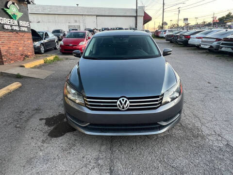 2013 Volkswagen Passat SE