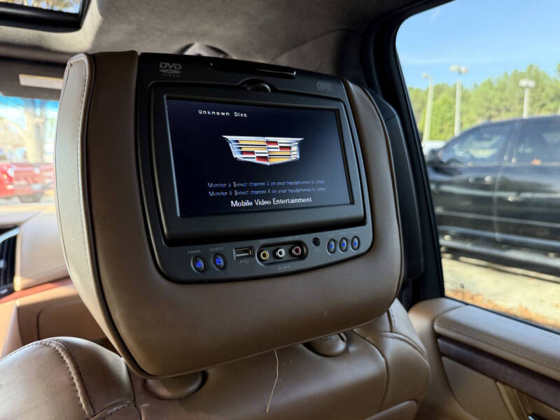 2017 Cadillac Escalade ESV Platinum