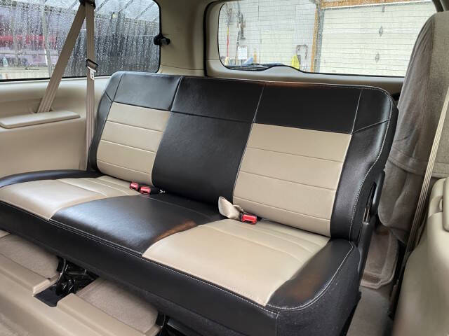 2005 Ford Excursion Eddie Bauer