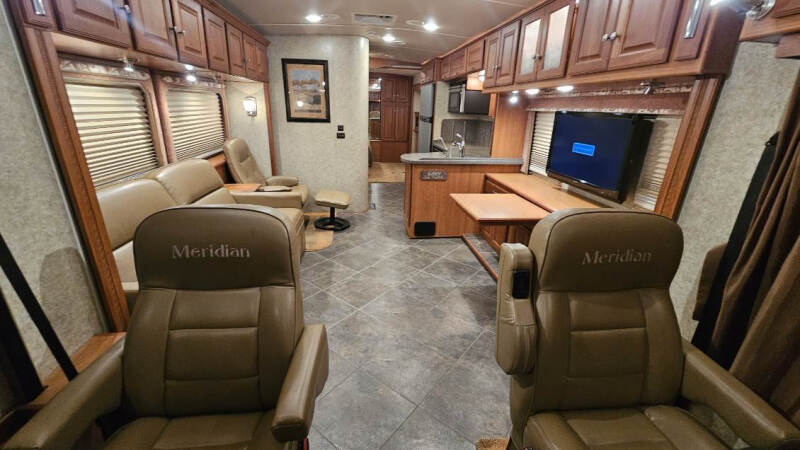 2009 Winnebago Itssca Meridian 34Y