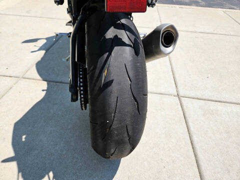 2024 Yamaha YZF-R1