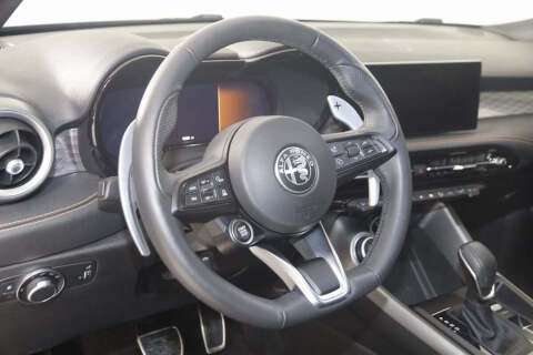 2024 Alfa Romeo Tonale Hybrid Ti