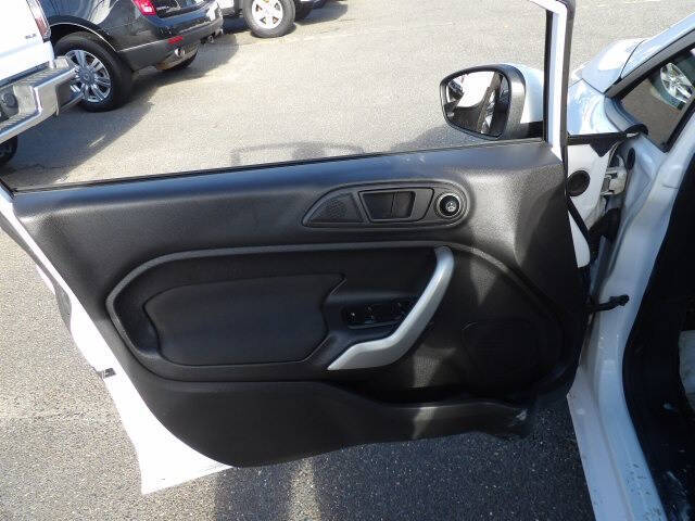 2012 Ford Fiesta SES