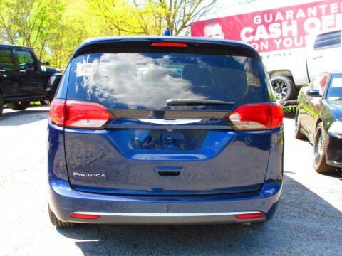 2018 Chrysler Pacifica Touring Plus