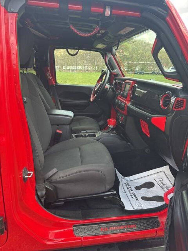 2021 Jeep Gladiator Willys