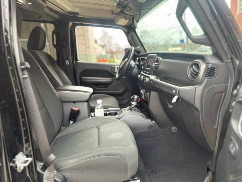 2021 Jeep Gladiator Willys