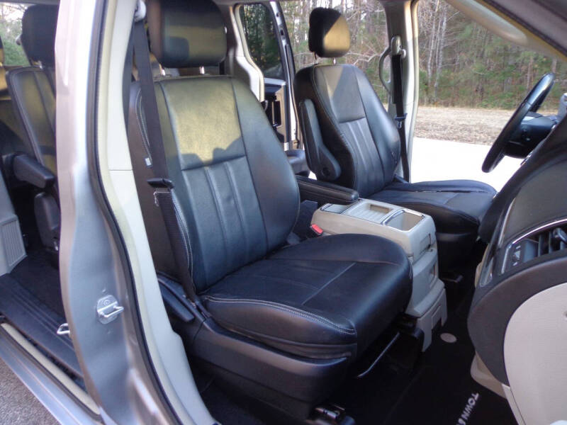 2014 Chrysler Town and Country Touring