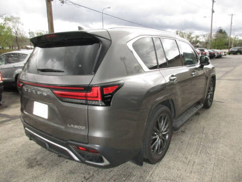 2023 Lexus LX 600 F SPORT Handling