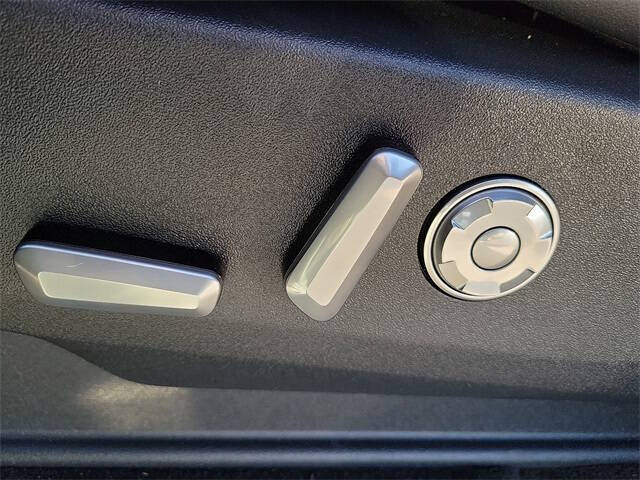 2025 Lincoln Navigator L Black Label