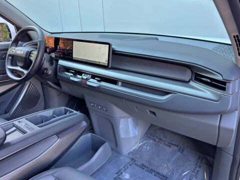 2026 Kia EV9 Light Long Range