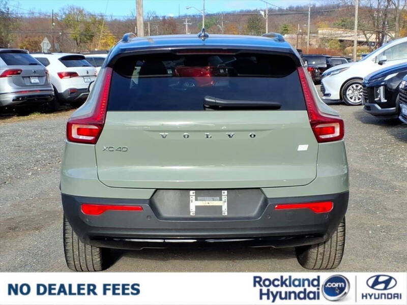 2022 Volvo XC40 Recharge Twin Ultimate