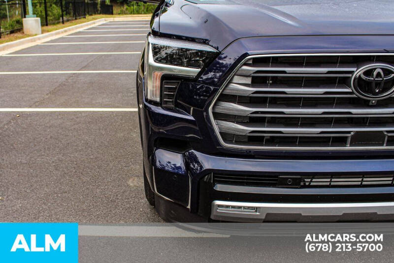 2025 Toyota Sequoia SR5