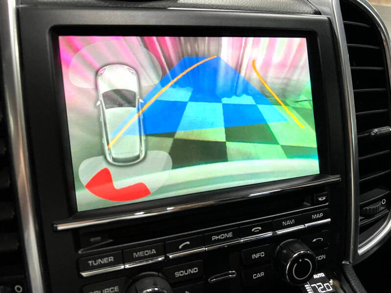 2014 Porsche Cayenne