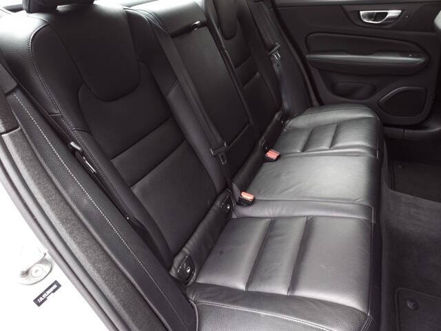 2024 Volvo S60 B5 Plus Dark Theme