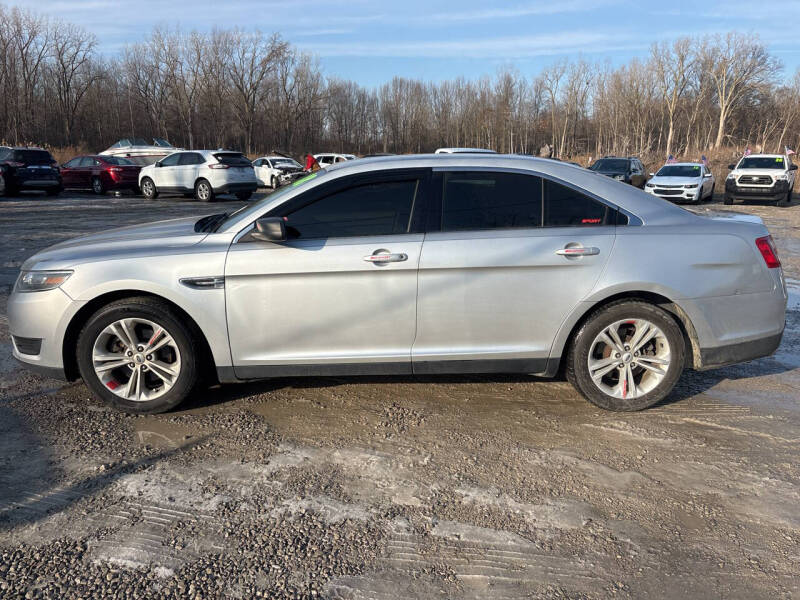 2018 Ford Taurus SE
