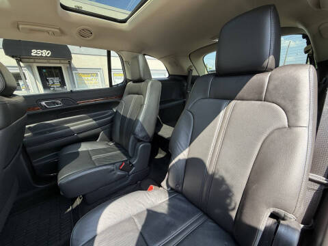 2018 Lincoln MKT Reserve