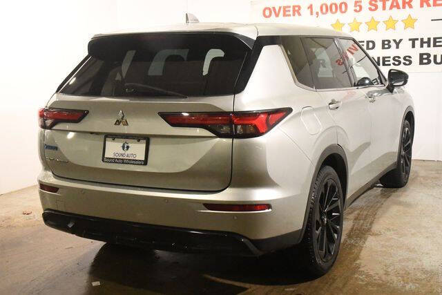 2022 Mitsubishi Outlander SE Launch Edition