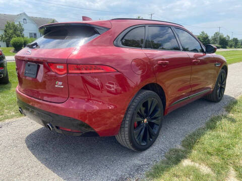 2019 Jaguar F-PACE S