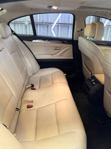 2012 BMW 5 Series 535i