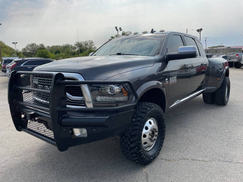 2018 RAM Ram 3500 Pickup Laramie Limited's photo