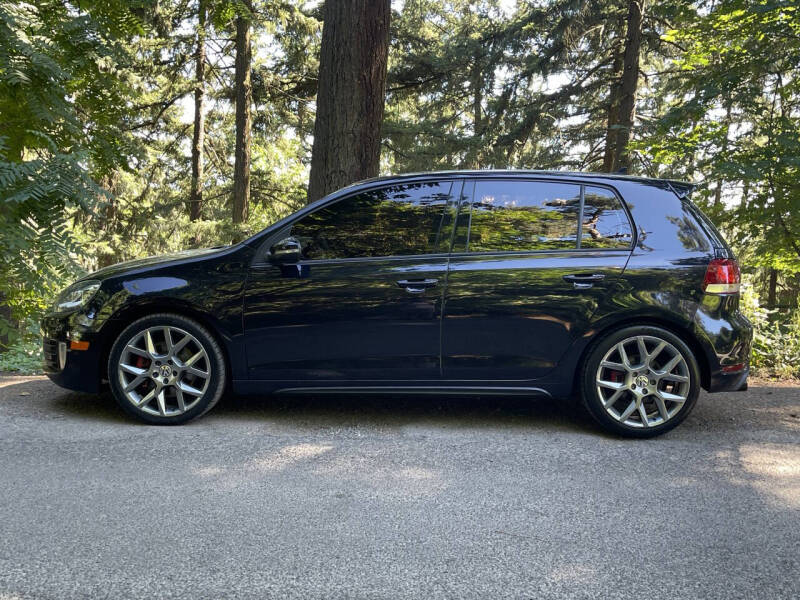 2013 Volkswagen GTI Wolfsburg Edition PZEV