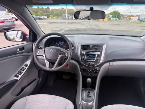2017 Hyundai Accent SE