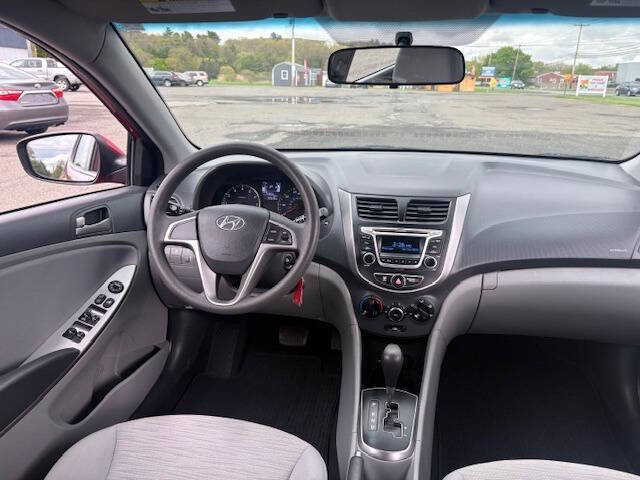 2017 Hyundai Accent SE