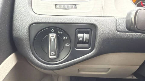 2016 Volkswagen Golf SportWagen TSI Limited Edition