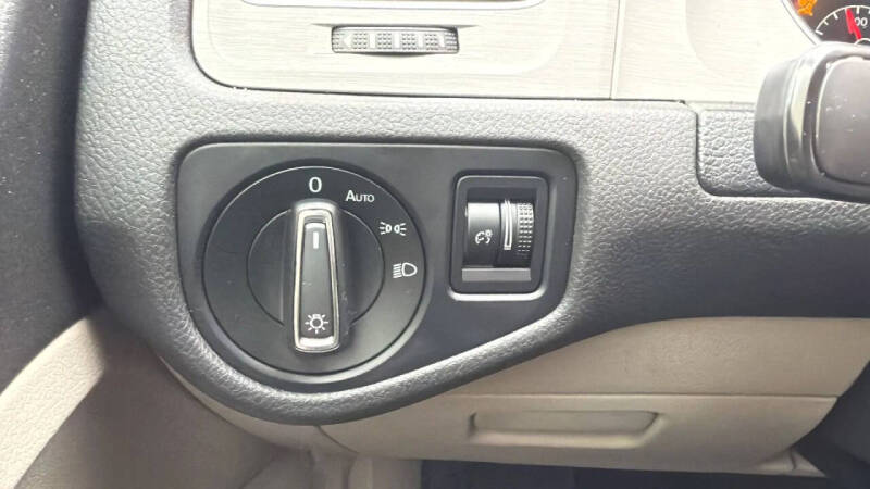 2016 Volkswagen Golf SportWagen TSI Limited Edition