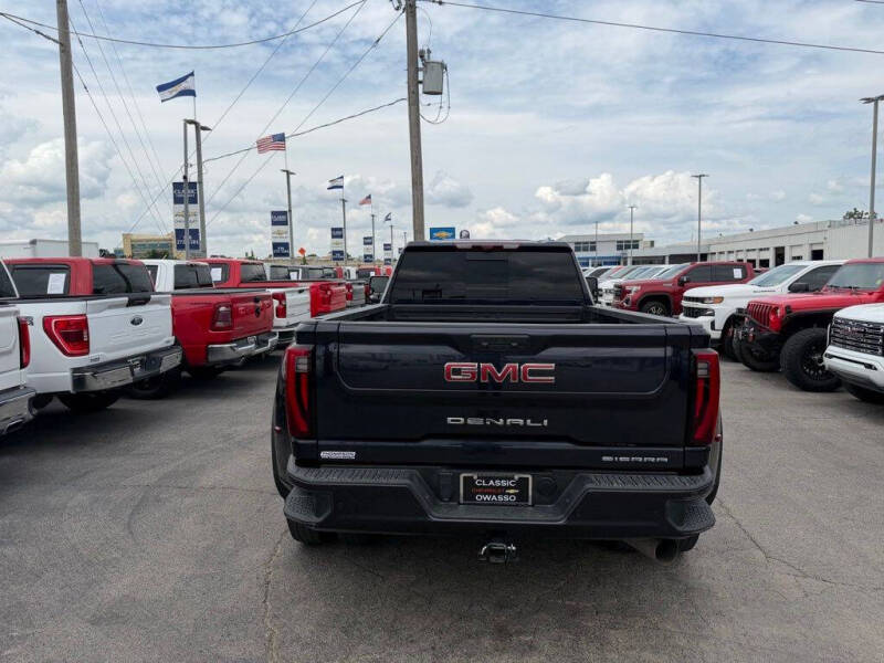 2025 GMC Sierra 3500HD