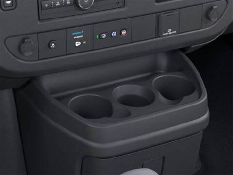 2025 Chevrolet Express 3500