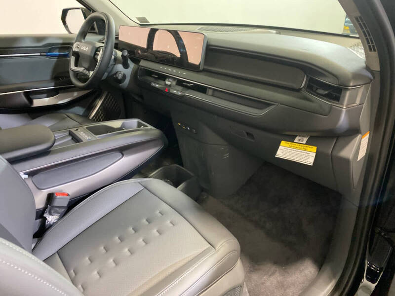 2026 Kia EV9 Wind