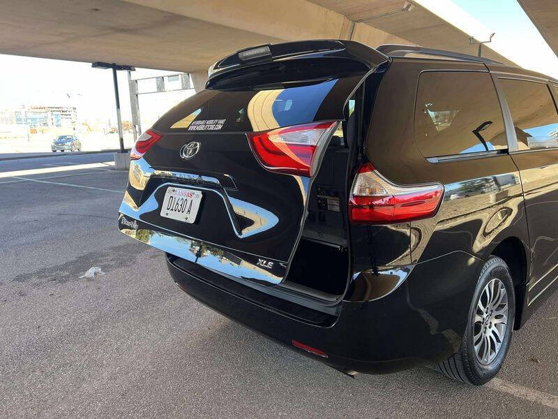 2018 Toyota Sienna