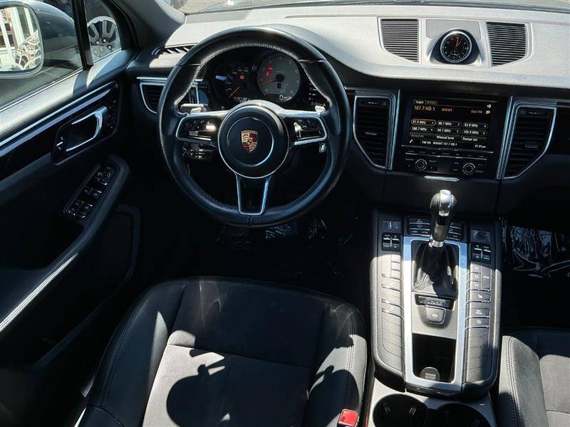 2015 Porsche Macan S