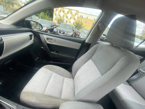 2015 Toyota Corolla LE