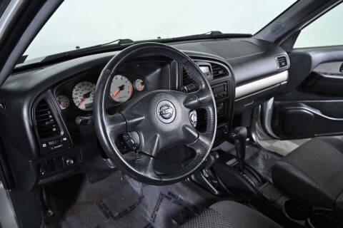 2004 Nissan Pathfinder SE